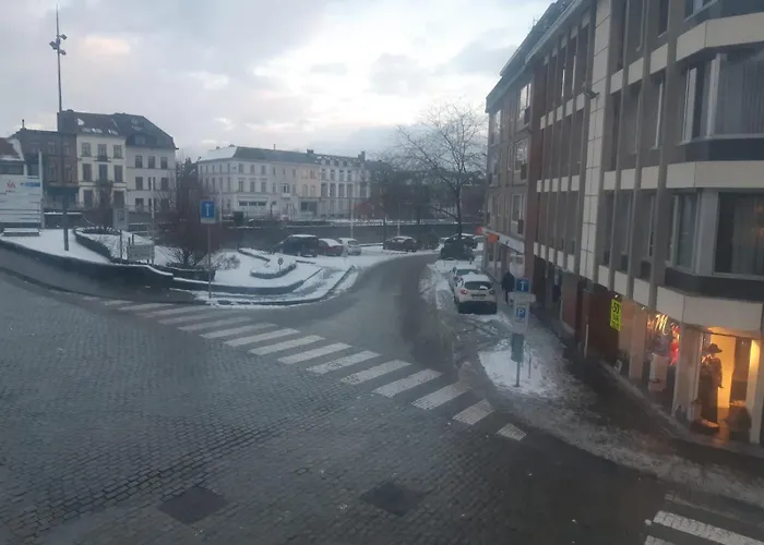 Vue Imprenable Sur L'escaut Et Le Pont De Fer