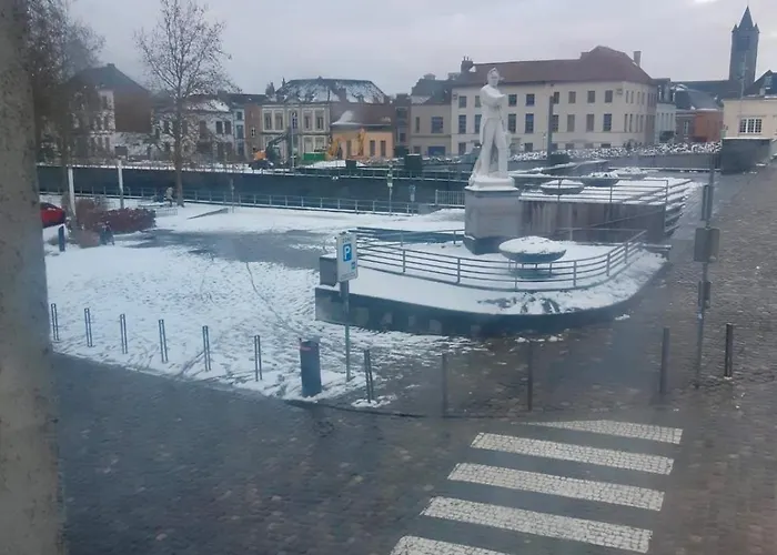 Vue Imprenable Sur L'escaut Et Le Pont De Fer Appartement Tournai
